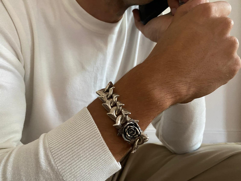 Thorny rose bracelet