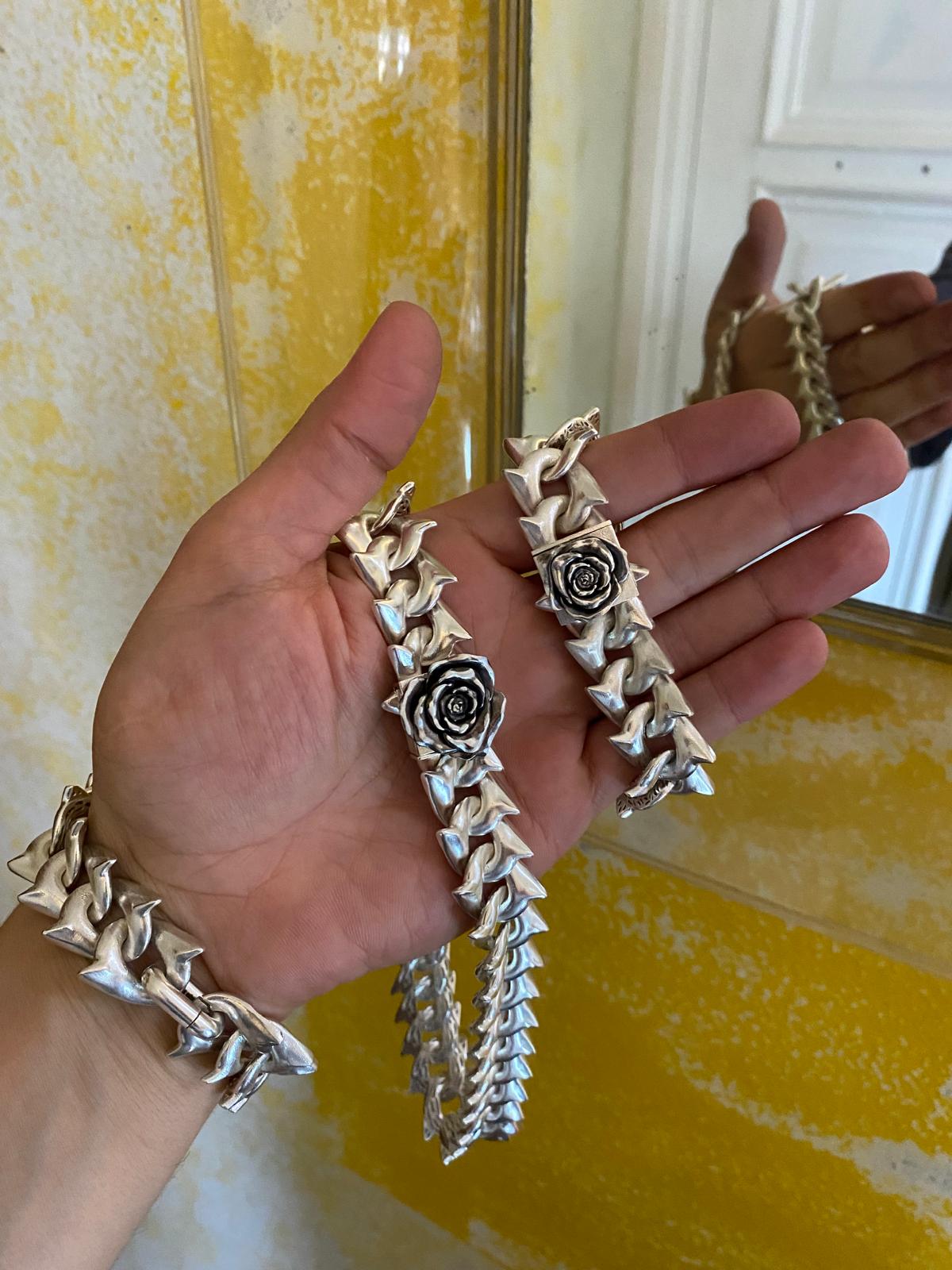 Thorny rose bracelet