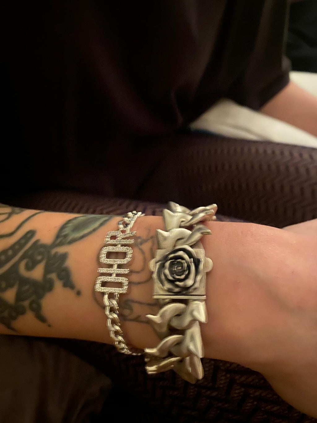 Thorny rose bracelet